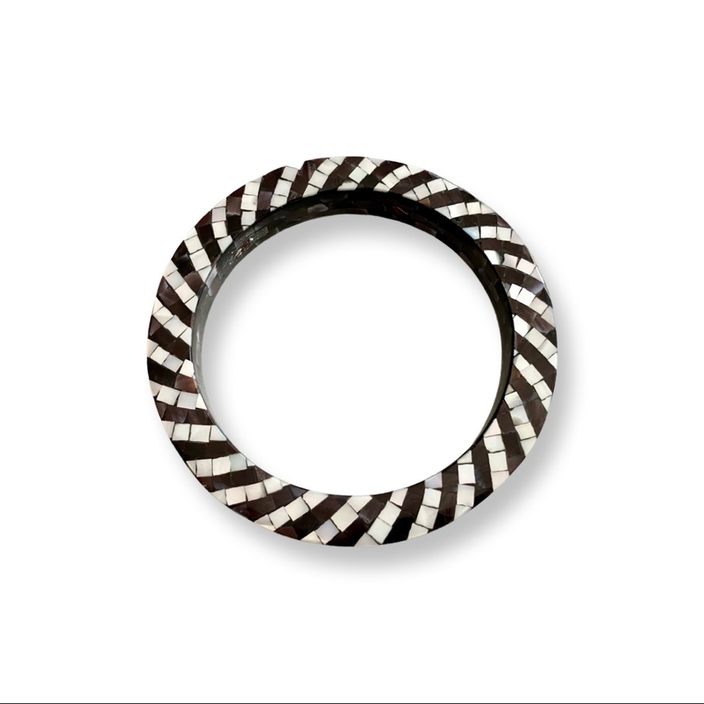 Vintage Black & White Mother of Pearl handmade inlay checkered bangle bracelet